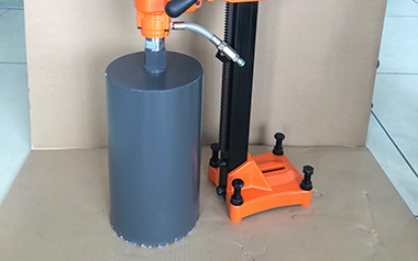 磁力鉆的轉(zhuǎn)速快慢應(yīng)該如何進(jìn)行調(diào)整？